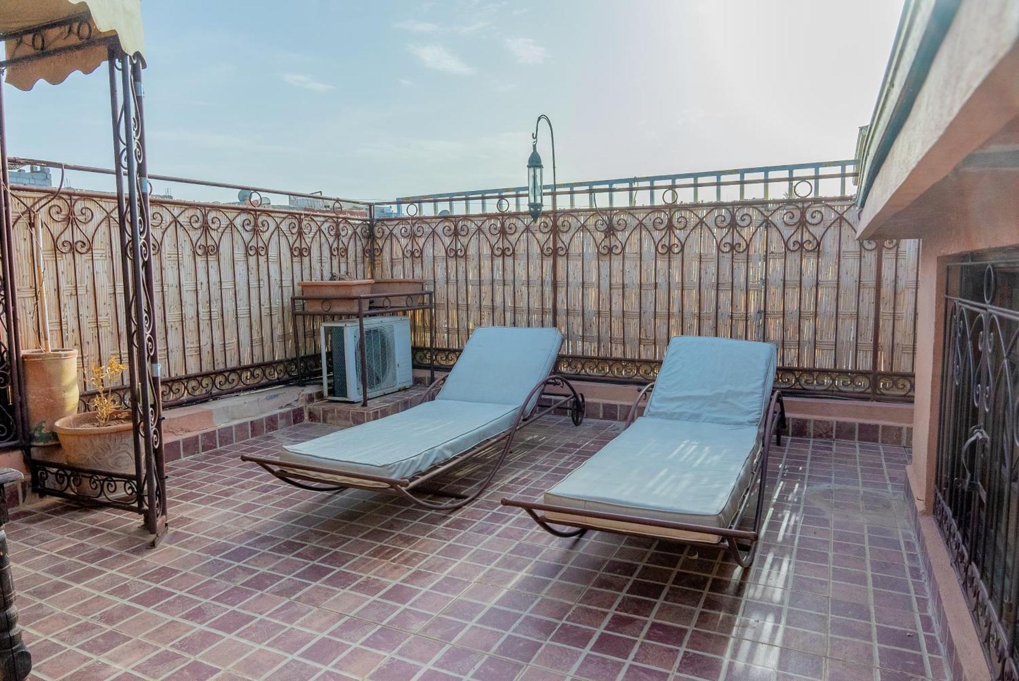 Riad The Moroccans Pool And Terrace Marrakesch Exterior foto